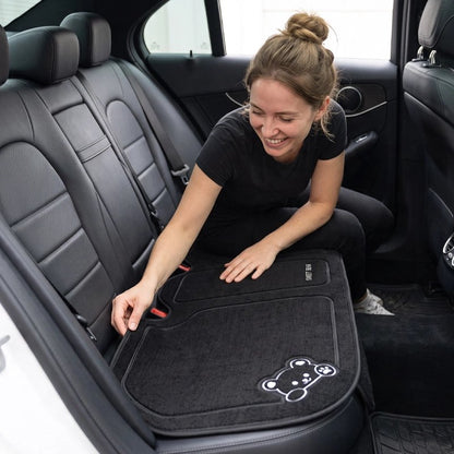 Couvre siege auto fixation par élastiques permettant mise en place rapide sans outil