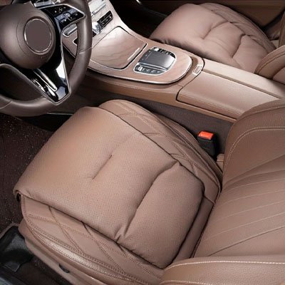 couvre siège auto marron hamonisant habitacle voiture