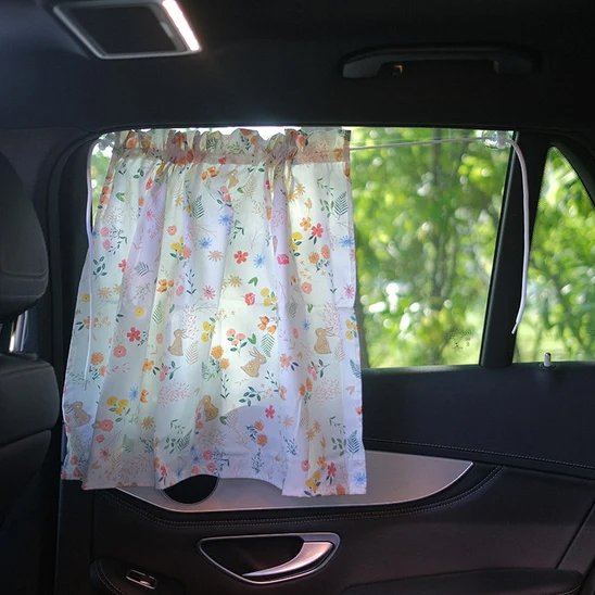 Pare soleil fleuri pour vitre latérale voiture familiale 