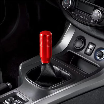 Pommeau de levier de vitesse rouge sportif harmonisant habitacle voiture 